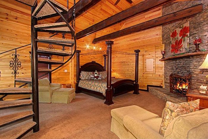Lover'S Loft Гетлинбург Екстериор снимка