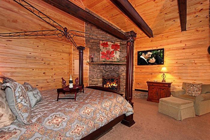 Lover'S Loft Гетлинбург Екстериор снимка